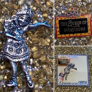 Mary Engelbreit Brooch & Pin